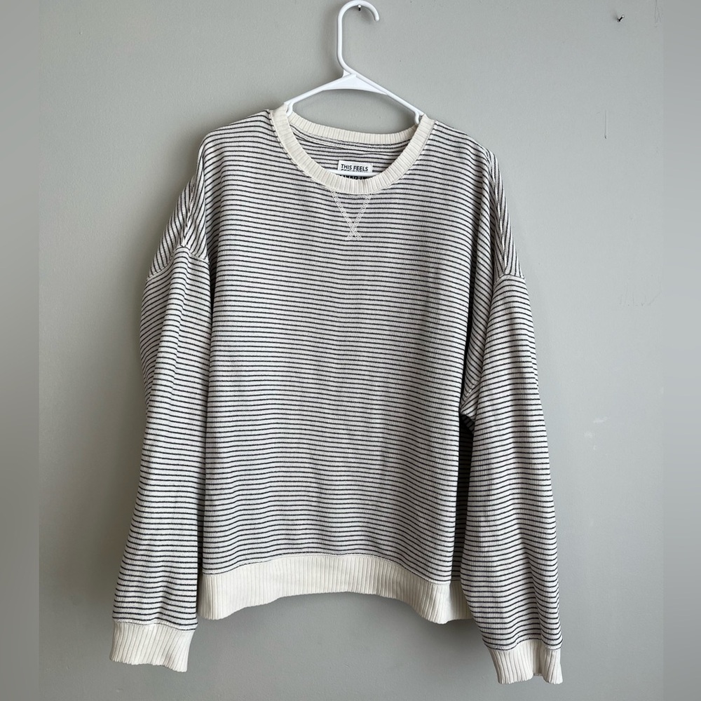 AE Relaxed Crew Neck Sweatshirt
